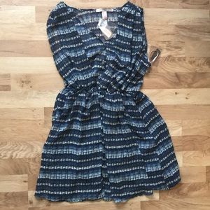 Forever 21 blue dress size L NWT